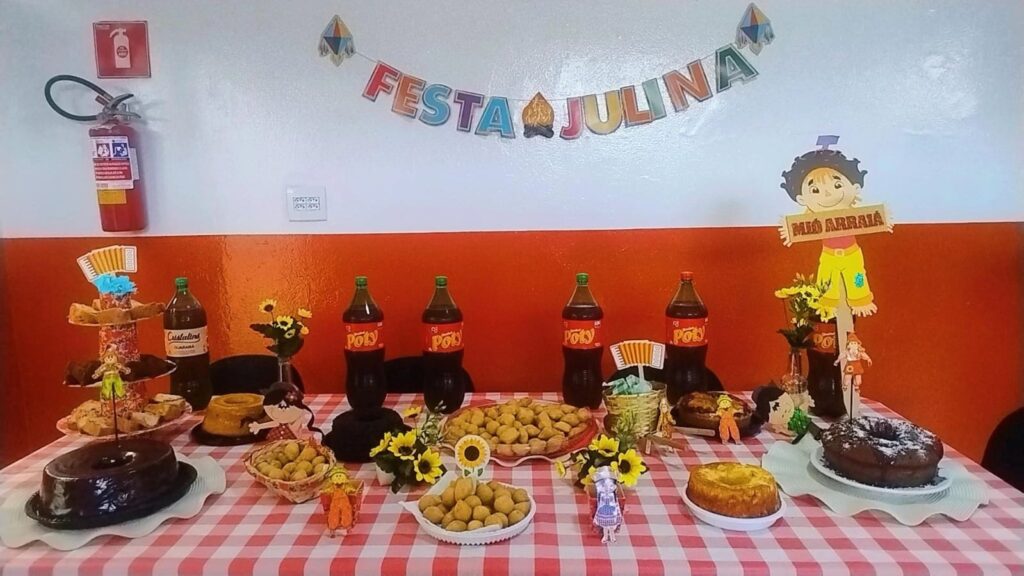 No Dia 24 de Julho realizamos com muita alegria a nossa festa Julina na Creche Santa Rita de Cássia.